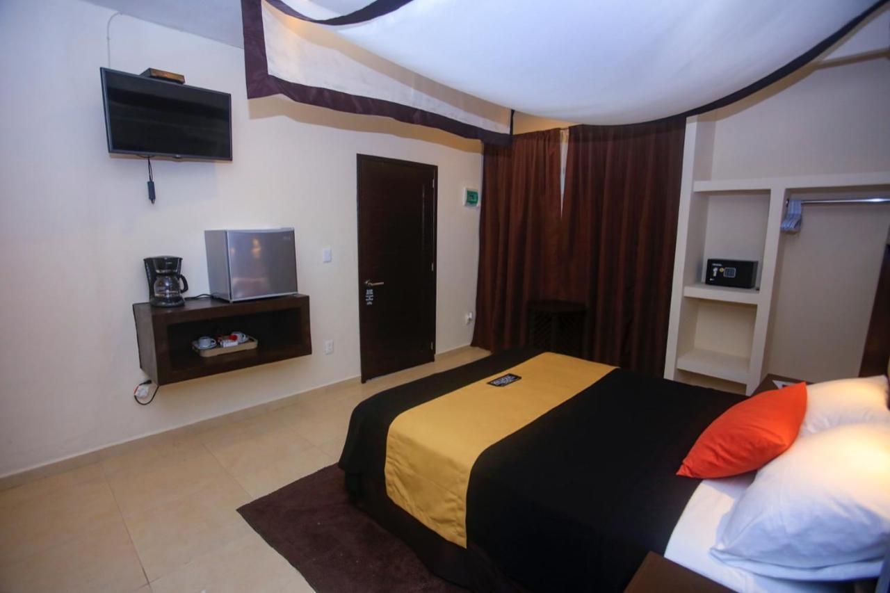 Villas Valentina ปัวร์โตโมเรลอส ภายนอก รูปภาพ